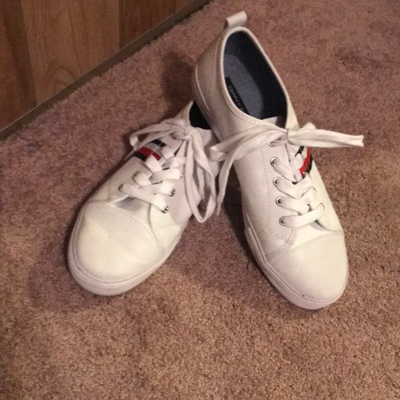 tommy canvas shoes